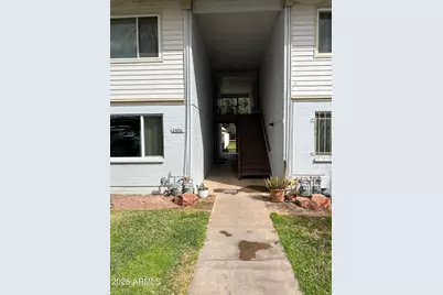 2530 W Berridge Lane #E102, Phoenix, AZ 85017 - Photo 2