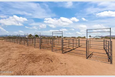 50910 W Long Rifle Road, Aguila, AZ 85320 - Photo 2