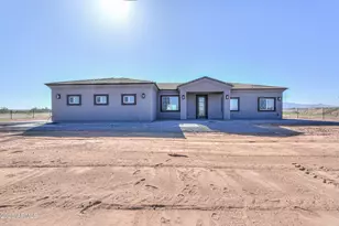 43363 W Carefree Pl, Maricopa, AZ 85138 - Photo 2