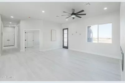 43363 W Carefree Place, Maricopa, AZ 85138 - Photo 8