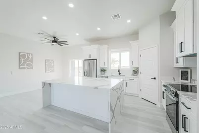 43363 W Carefree Place, Maricopa, AZ 85138 - Photo 10