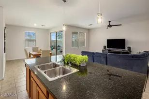 7329 N 123rd Dr, Glendale, AZ 85307 - Photo 2