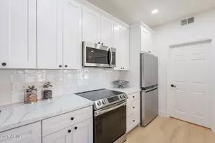 11333 N 92nd St, Scottsdale, AZ 85260 - Photo 12