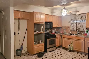 32234 S Center St, Wittmann, AZ 85361 - Photo 10