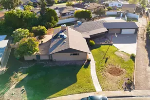 1053 W 11th St, Mesa, AZ 85201 - Photo 2