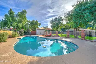 2057 N Ashbrook Cir, Mesa, AZ 85213 - Photo 4