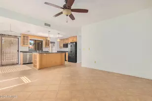 816 E Forest Hills Dr, Phoenix, AZ 85022 - Photo 6