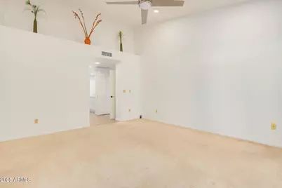 816 E Forest Hills Drive, Phoenix, AZ 85022 - Photo 12