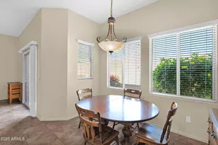 25 S Quinn Cir, Mesa, AZ 85206 - Photo 8