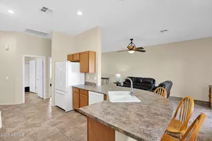 25 S Quinn Cir, Mesa, AZ 85206 - Photo 8