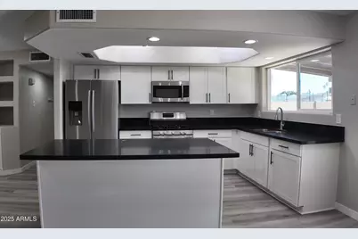 4209 W Yucca Street, Phoenix, AZ 85029 - Photo 1