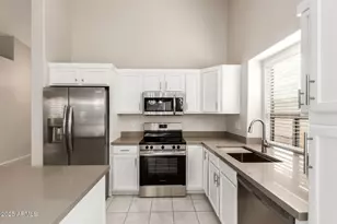 18040 W Spencer Dr, Surprise, AZ 85374 - Photo 10