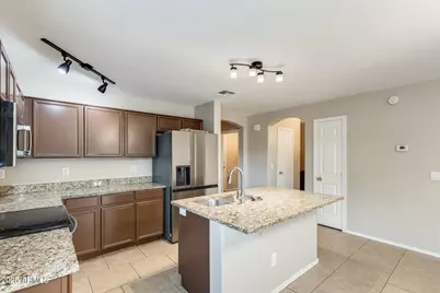 1824 W Lydia Lane, Phoenix, AZ 85041 - Photo 12