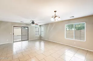 1824 W Lydia Ln, Phoenix, AZ 85041 - Photo 16