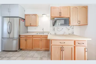 10701 W El Dorado Drive, Sun City, AZ 85351 - Photo 12