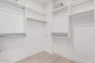 5250 E Deer Valley Dr, Phoenix, AZ 85054 - Photo 24