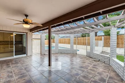 10841 N 39th Drive, Phoenix, AZ 85029 - Photo 4