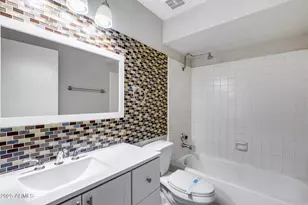 10841 N 39th Dr, Phoenix, AZ 85029 - Photo 24