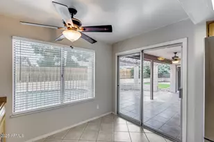 10841 N 39th Dr, Phoenix, AZ 85029 - Photo 18