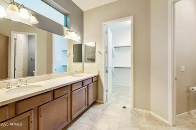 4460 E Carob Drive, Gilbert, AZ 85298 - Photo 16