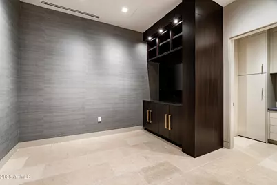 6587 N Palmeraie Boulevard #3010, Paradise Valley, AZ 85253 - Photo 12