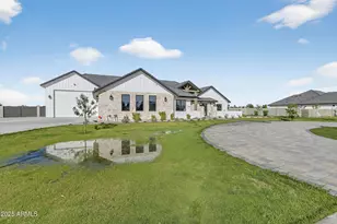 22218 E Misty Ct, Queen Creek, AZ 85142 - Photo 8