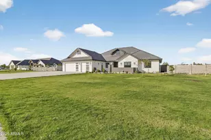 22226 E Misty Ct, Queen Creek, AZ 85142 - Photo 12