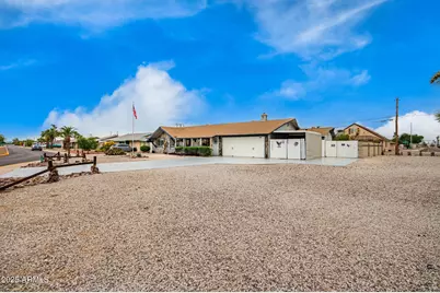 11033 W Alabama Avenue, Sun City, AZ 85351 - Photo 4