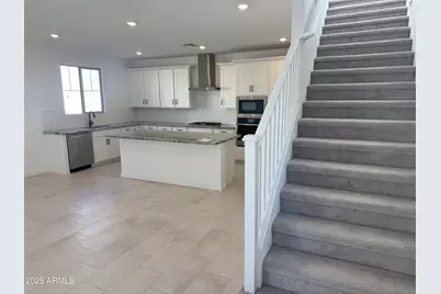 2454 W Maximo Way, Phoenix, AZ 85085 - Photo 4