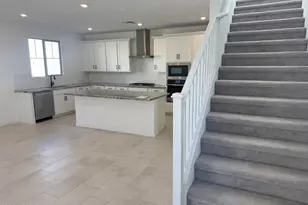 2454 W Maximo Wy, Phoenix, AZ 85085 - Photo 4