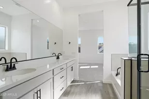 10309 S 20th Ln, Phoenix, AZ 85041 - Photo 14