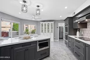 1709 E Gelding Dr, Phoenix, AZ 85022 - Photo 18