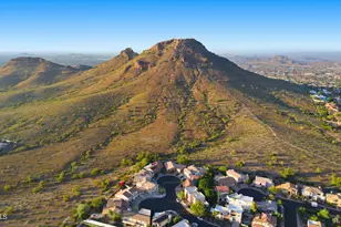 1709 E Gelding Dr, Phoenix, AZ 85022 - Photo 4