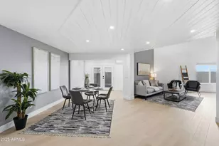 1709 E Gelding Dr, Phoenix, AZ 85022 - Photo 10