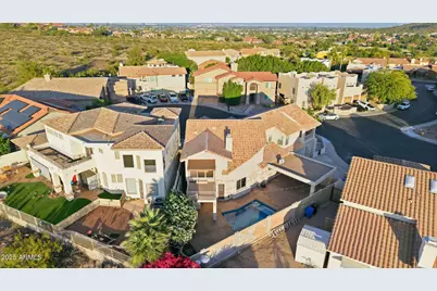 1709 E Gelding Drive, Phoenix, AZ 85022 - Photo 1