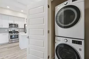 7300 E Earll Dr, Scottsdale, AZ 85251 - Photo 20