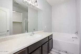 8221 W Atlantis Wy, Phoenix, AZ 85043 - Photo 10