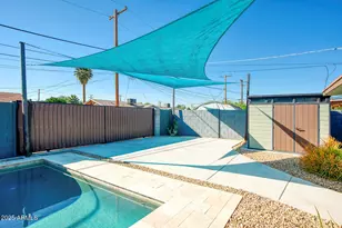 2035 W Denton Ln, Phoenix, AZ 85015 - Photo 26