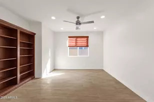 15360 W Corrine Dr, Surprise, AZ 85379 - Photo 10