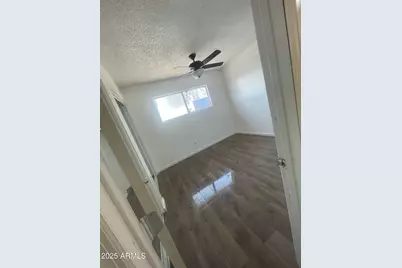 2698 N 43rd Avenue #D, Phoenix, AZ 85009 - Photo 6