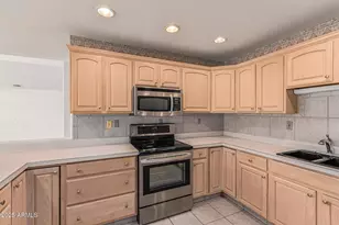 10626 W Emerald Point, Sun City, AZ 85351 - Photo 16