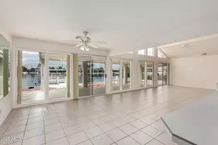 10626 W Emerald Point, Sun City, AZ 85351 - Photo 12