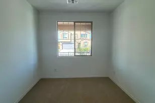 13351 W Eagle Feather Rd, Peoria, AZ 85383 - Photo 22