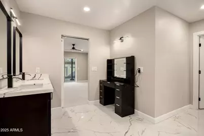 106 E El Camino Drive, Phoenix, AZ 85020 - Photo 20