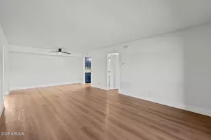 3825 E Camelback Rd, Phoenix, AZ 85018 - Photo 24