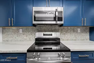 3825 E Camelback Rd, Phoenix, AZ 85018 - Photo 10