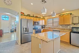 13341 W Ocotillo Ln, Surprise, AZ 85374 - Photo 14