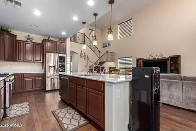 10763 W Cottontail Lane, Peoria, AZ 85383 - Photo 6