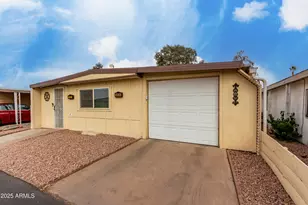 6830 W McKinley St, Phoenix, AZ 85043 - Photo 2