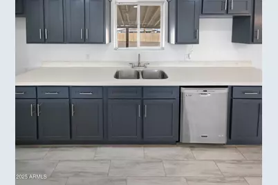 4345 N 47th Drive, Phoenix, AZ 85031 - Photo 12